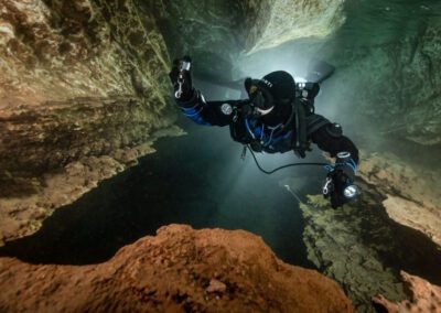 17.02.2024 | Referat Höhlentauchen auf Sardinien | GUE Ausbildungssystem