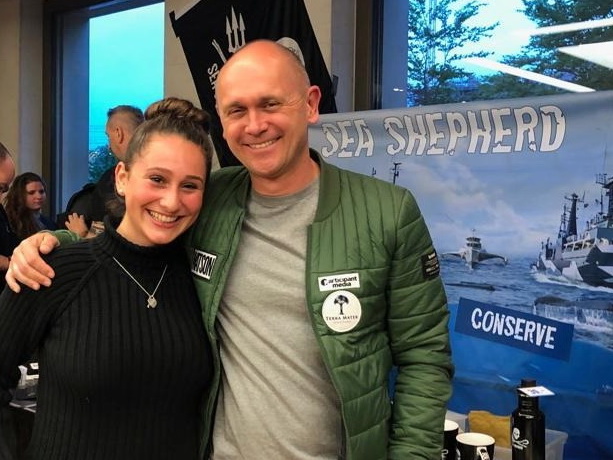 Sea Shepherd mit Tauchshop SCUBA VIVA